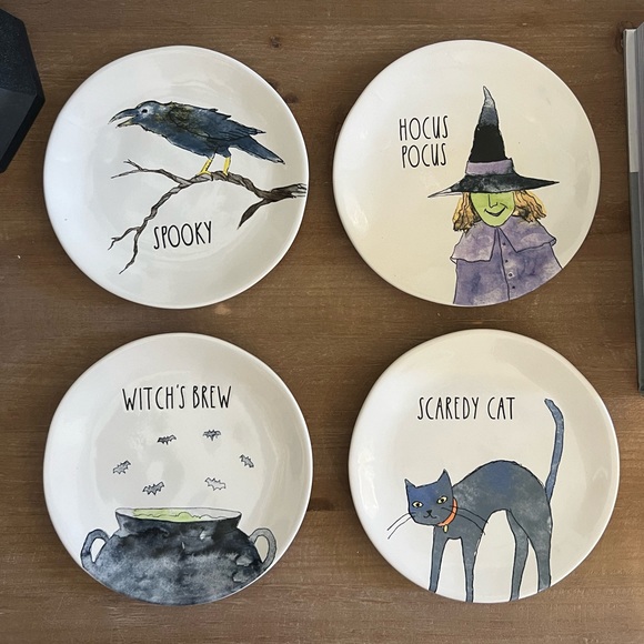 Rae Dunn Halloween 6 inch plates